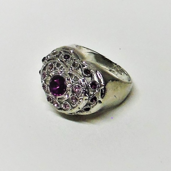 Jewelry - Purple Gemstones Heart Shaped Fashion Ring